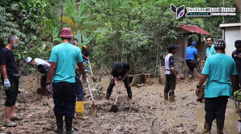 Read more about the article Post-flood cleaning at Batu 20 Sungai Lui, Hulu Langat