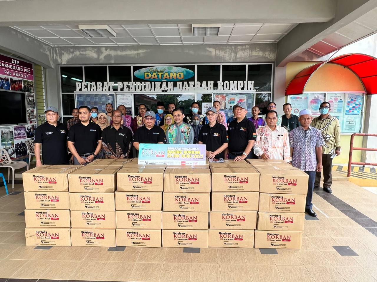 You are currently viewing Convoy of the Qurbani Frozen Meat Distribution Program Convoy, 1001 Asnaf Qurbani Campaign 2022 continues in the South of the Country, now in Johor