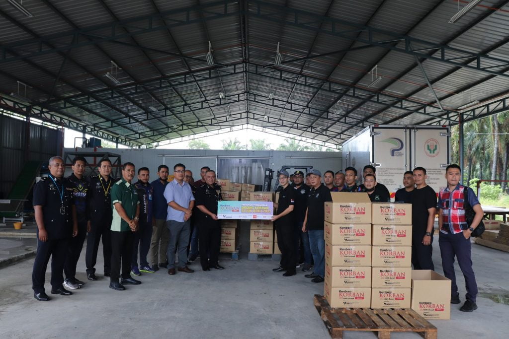 You are currently viewing Qurbani Frozen Meat Distribution Program, 1001 Asnaf 2022 Campaign to the Police in Raja Malaysia, Bukit Aman